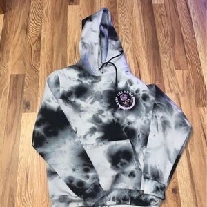 Rue 21 black and white Tie dye hoodie